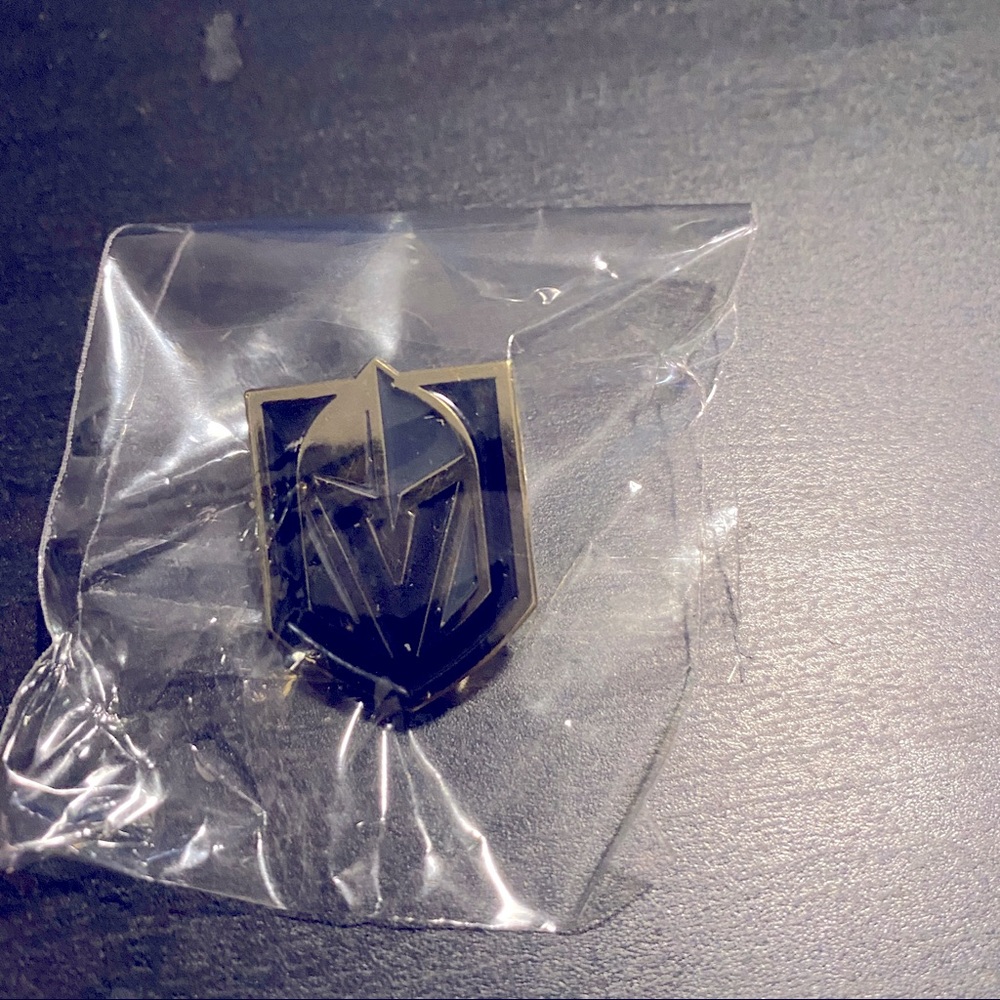 Vegas Knights lapel pin